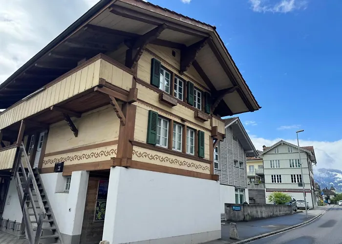 Chalet Studio Apartment With Aircon